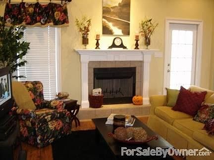Beautiful Exterior on Great Lot!
						:
						Fresh Exterior Paint including all trim and doors in June of 2012.