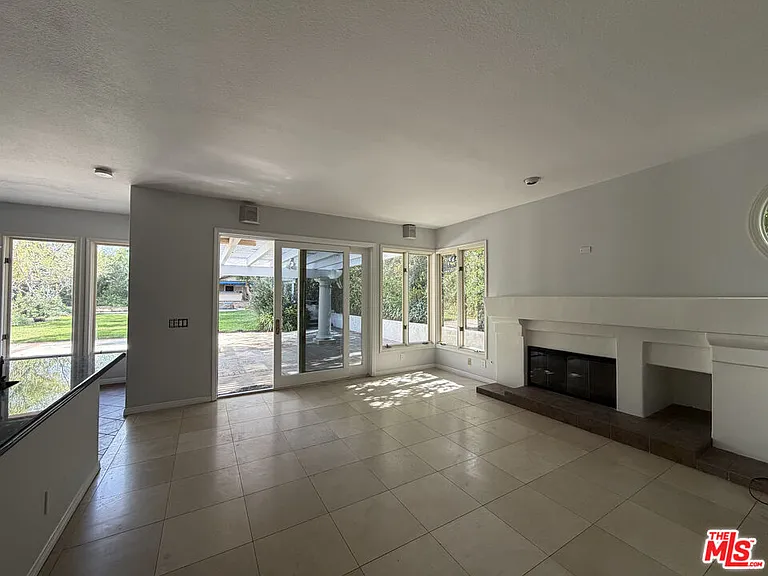 4312 Park Verdi — Photo 6