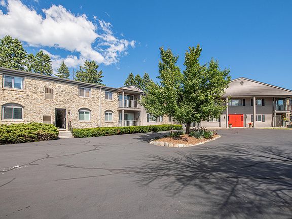 2nd image of 7234 N Green Bay Ave Unit 205