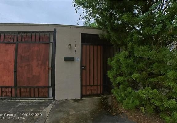 2nd image of 10305 SW 88th St #10305