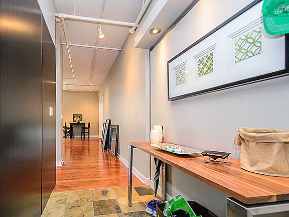 3rd image of 737 W Washington Blvd APT 2208