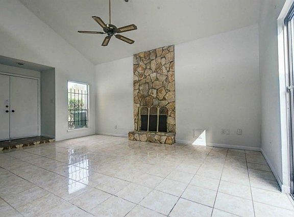 5th image of 11011 Petworth Dr