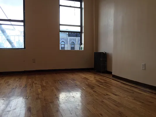 Rented by RBM Management | media 21