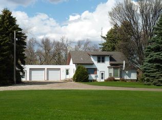 515 Highway 281 NE, Carrington, ND 58421