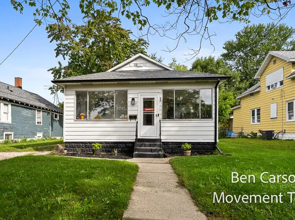 1152 W Dale Ave, Muskegon, MI 49441
