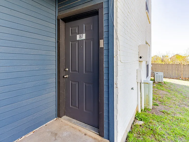 Ronan Apartment Homes — Photo 69