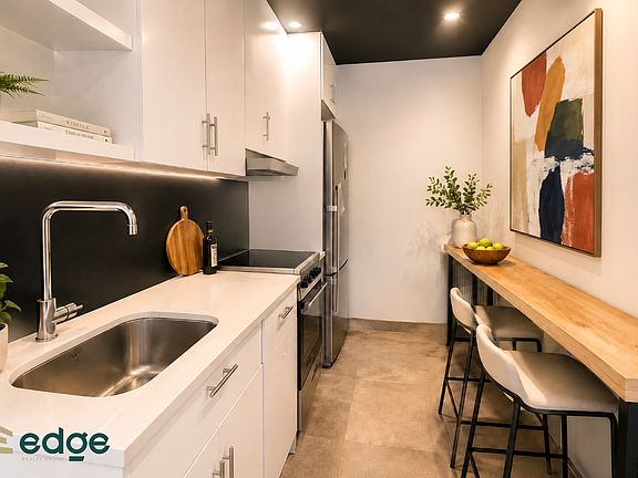 3rd image of 28 Wilson Ave APT 1B