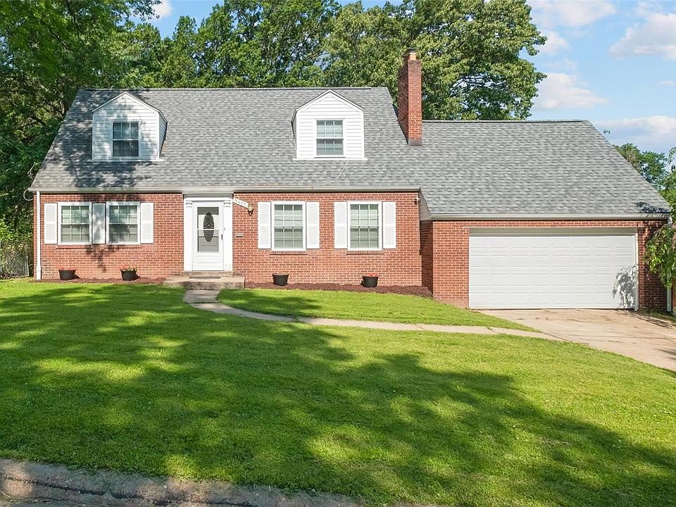 1st image of 3635 Marshall Ave