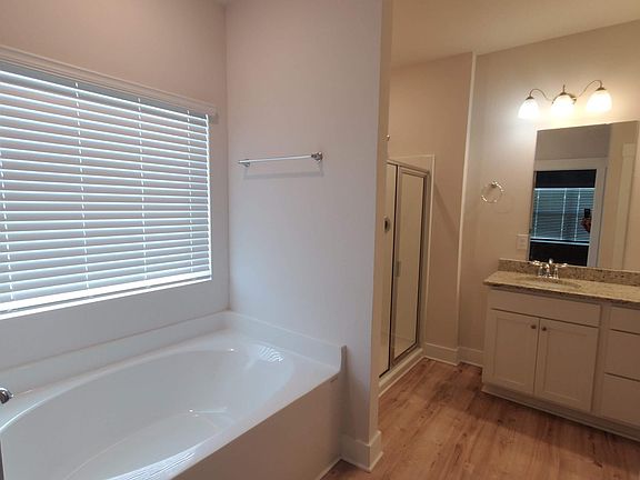 5th image of 6039 Forest Bay Ave