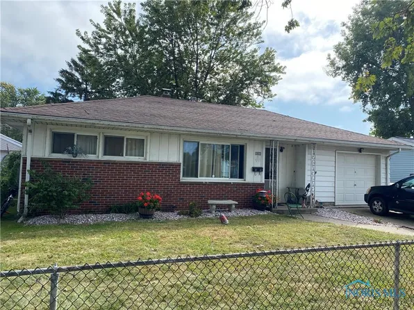 6056 323rd St, Toledo, OH 43611