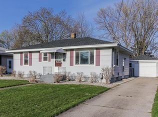 2908 Meyer Ave SW, Wyoming, MI 49519