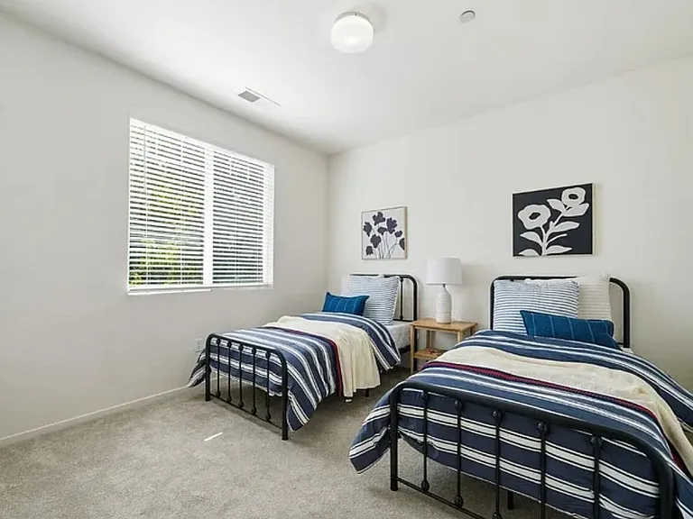 Lasso Ln — Photo 2
