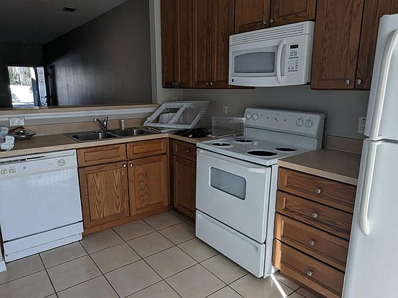 4th image of 10124 Regent Square Dr #10124