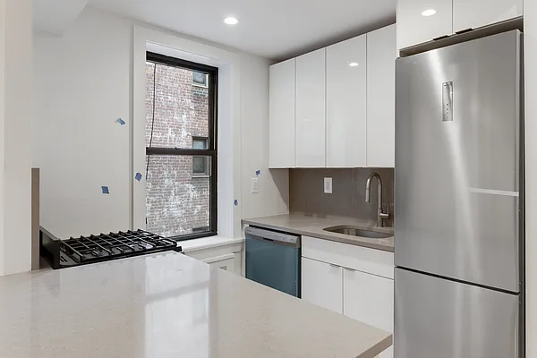 Rented by Brooklyn High Rise LLC | media 17