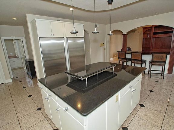 4th image of 6788 Gates Mills Blvd