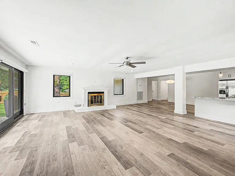 1205 Saint Marys Ln — Photo 14