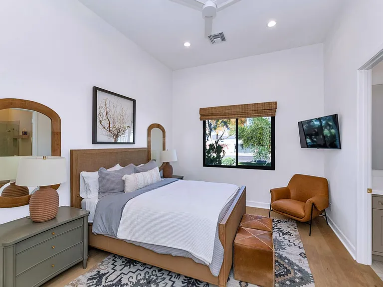 4147 E Clarendon Ave — Photo 20