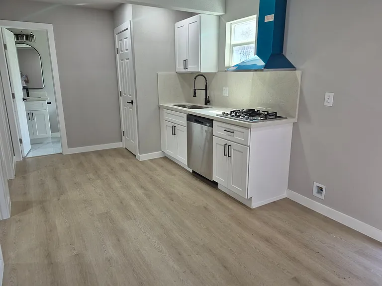 111 S 70th St #3 — Photo 4