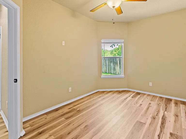 9911 Rostock Ln — Photo 30