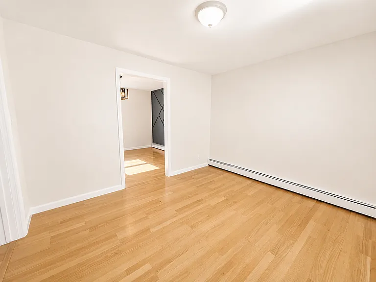 18 Van Rensselaer St #2 — Photo 9