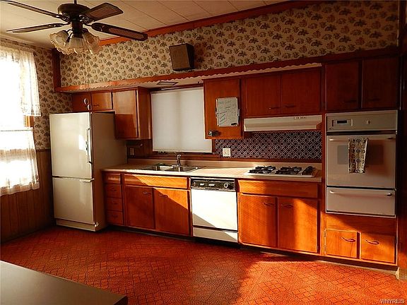 5th image of 64 Ludwig Ave