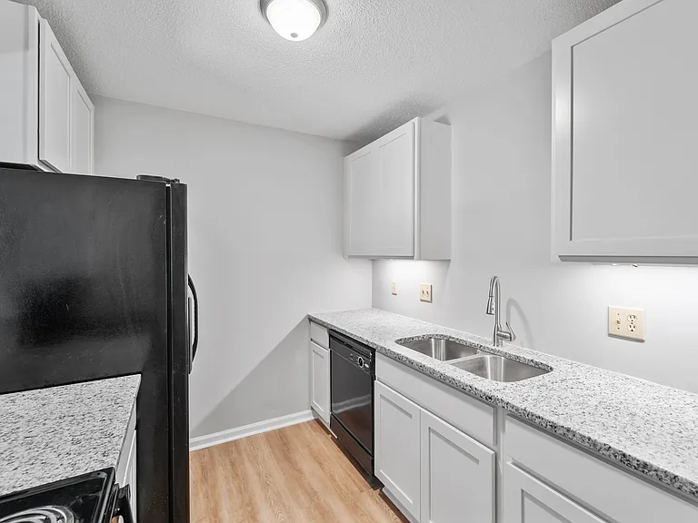 5651C Hornaday Rd #C — Photo 4