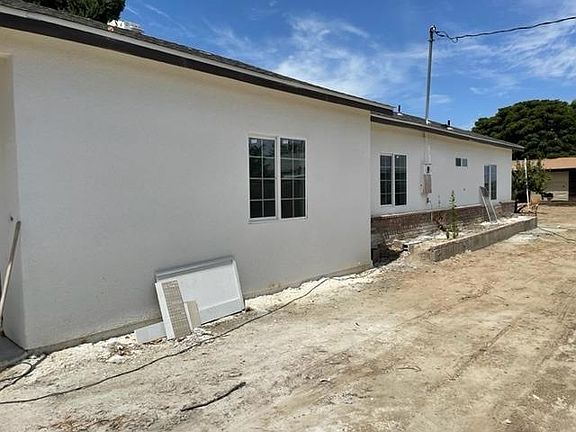 3rd image of 1318 Avenue 392
