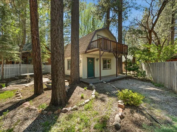 880 Jaybird Ln, Big Bear Lake, CA 92315