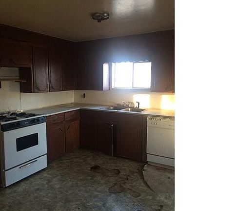 2nd image of 115 N McCloud Ave