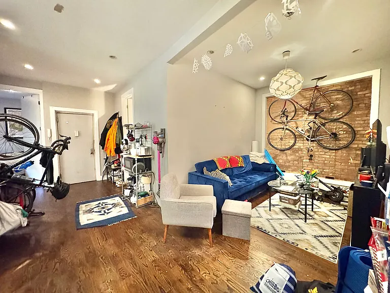 552 Lincoln Pl #2B — Photo 2