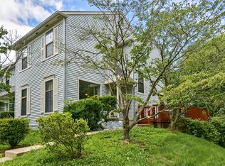 35 Aldridge Ct, Sterling, VA 20165