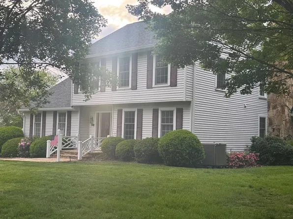 1340 W Ridge Rd, Wytheville, VA 24382