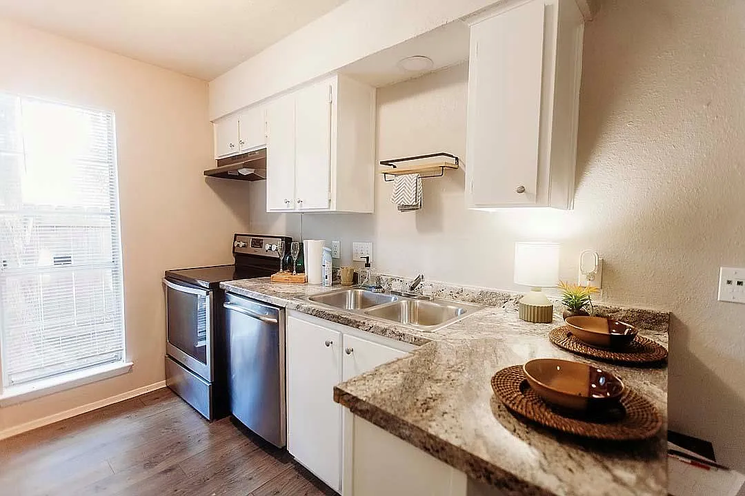 1 bed, 1.0 bath, 400 sqft, $1,000 — Photo 4