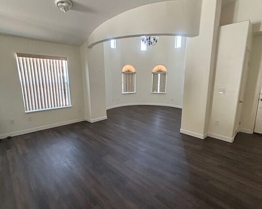4th image of 2443 Loreto Ct