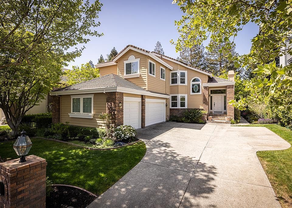 1st image of 3808 Cottonwood Dr