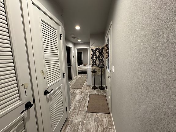 4th image of 2717 175th Ave SE #B