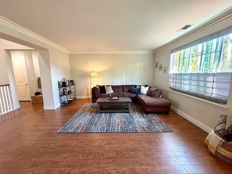 5205 Skyler Ct — Photo 34