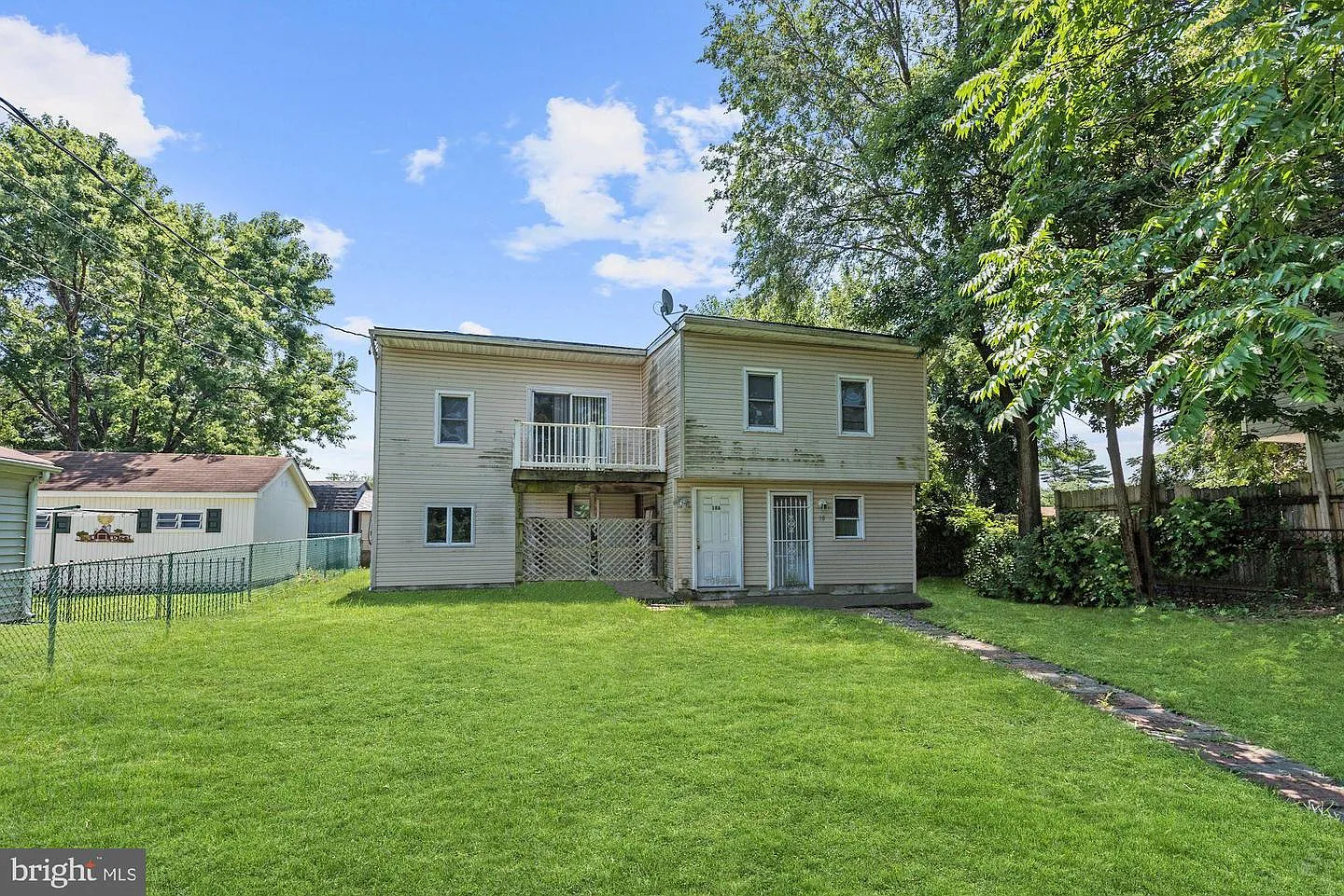 18 McGuirk Dr photo 1