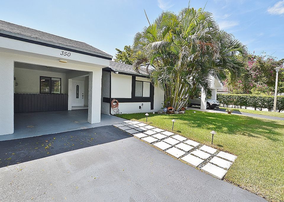 1st image of 350 Fairway Cir