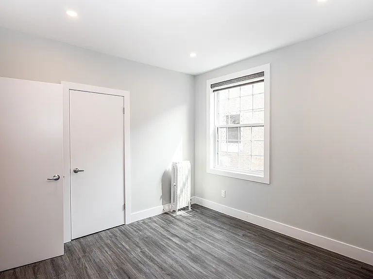 883 Grosvenor Ave #6 — Photo 43