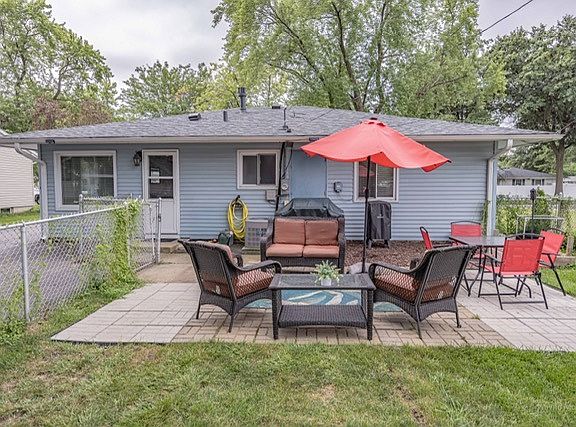 5th image of 2311 Birchwood Ln