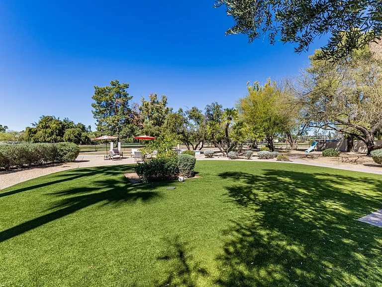 11832 N Oakhurst Way — Photo 88