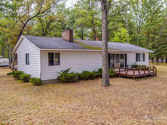 3rd image of 2169 Brady Dr