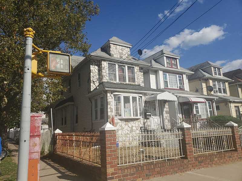 2nd image of 11401 130th St