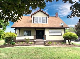 2258 Darlington Rd, Beaver Falls, PA 15010