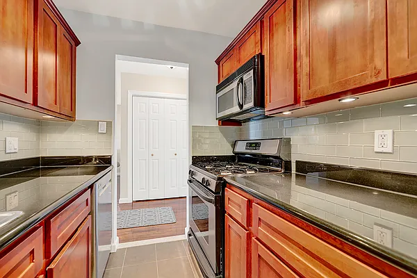 Sold by REMAX Elite | media 10