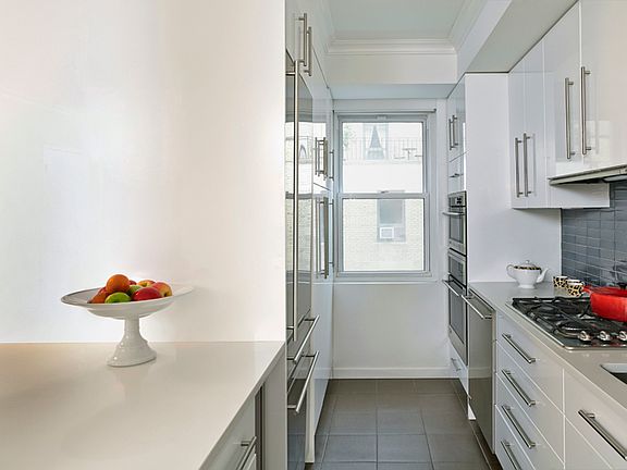5th image of 12 Beekman Pl APT 11C
