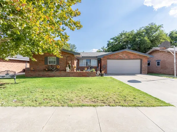 810 6th Pl, Idalou, TX 79329
