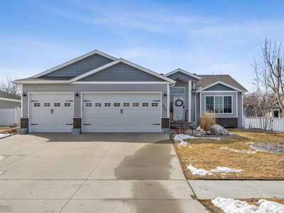 5607 67th St S, Fargo, ND, 58104