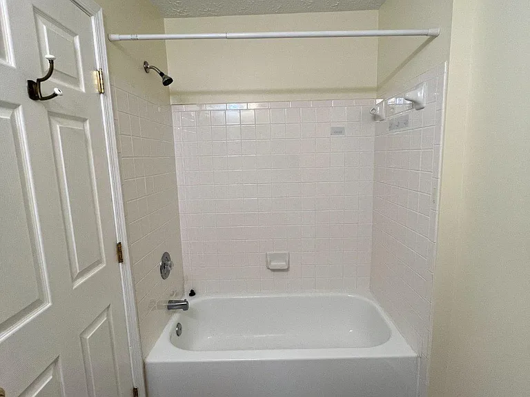 703 Orchard Overlook #301 — Photo 19